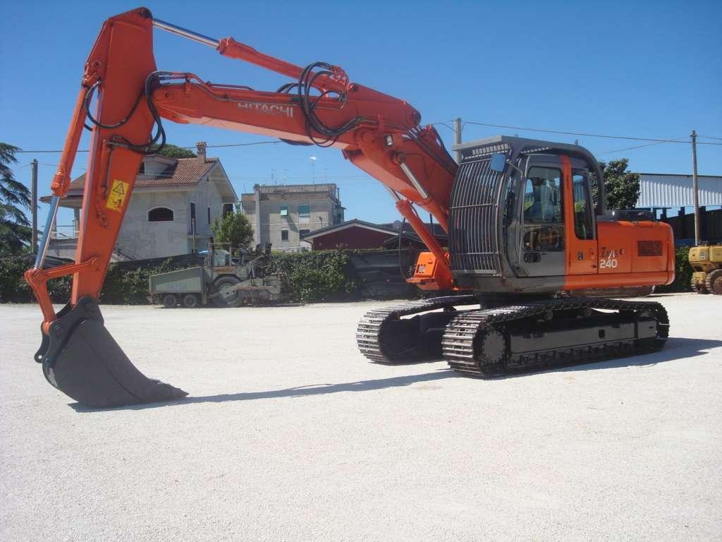 Escavatore Cingolato Hitachi ZX240N